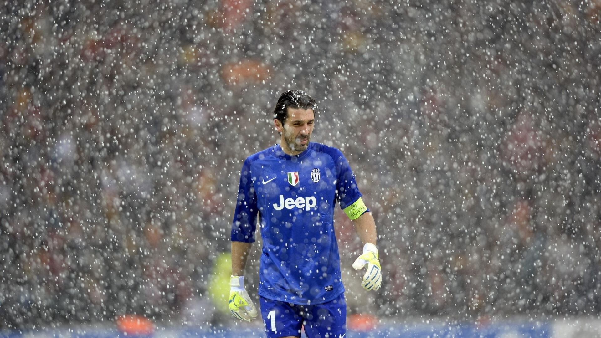 国际足坛大牌球员回应转会传闻，未来去向成焦点，国际足坛 转会